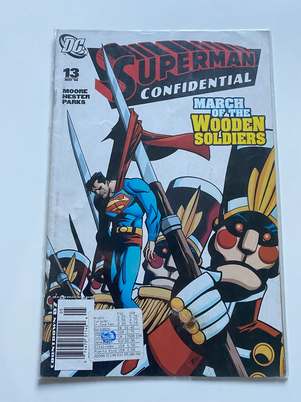 Superman confidential Nº13 March of the wooden soldiers - Inglés